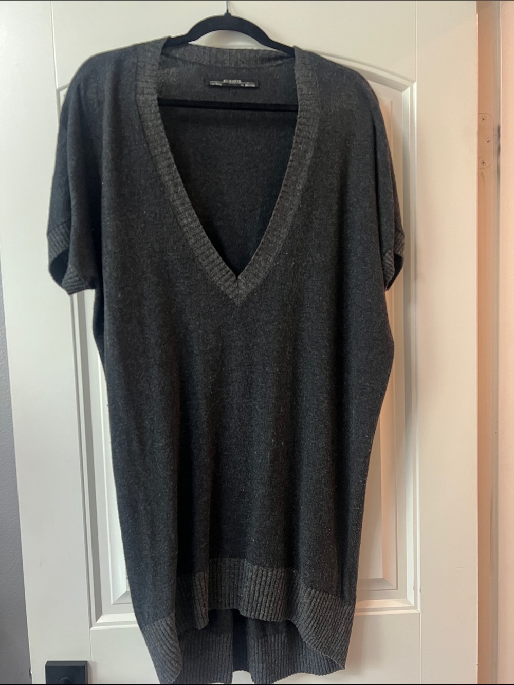 All Saints Charcoal Gray V-Neck Short-Sleeve Tunic Dress